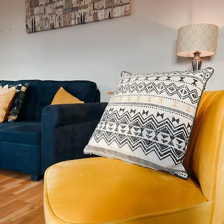 11 Popeshead Court * يورك