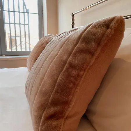 11 Popeshead Court * يورك