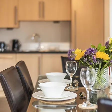 Eleven Popeshead - 2 Bed, 2 Bath