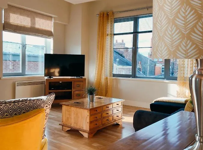 11 Popeshead Court * York